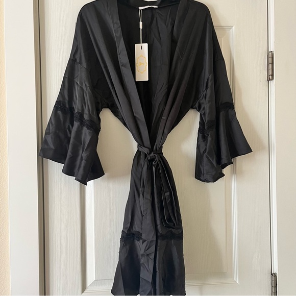 Black Silk Robe - Picture 3 of 6